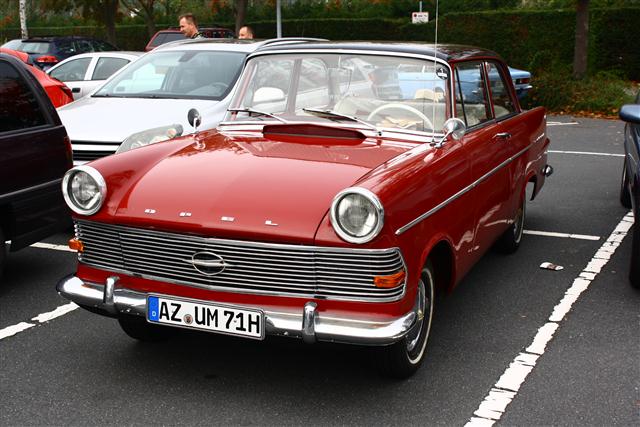 Alt Opel IG teilemarkt Rüsselsheim - 06-09-2014 - oldtimer foto's